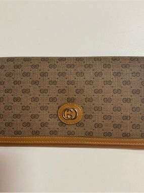 Vintage Y2K Gucci GG Brown Monogram Fold-Over Clutch with Tan Leather Trim